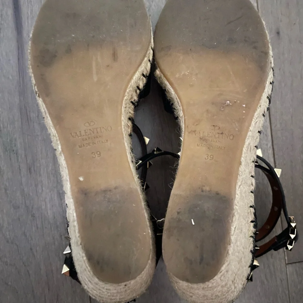 Valentino Rockstud Espadrilles Black - Picture 7 of 7